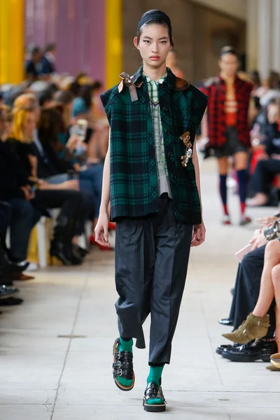 Look 5